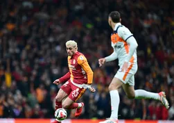 Lider zirvede farkı açtı! Galatasaray Başakşehir'i rahat geçti