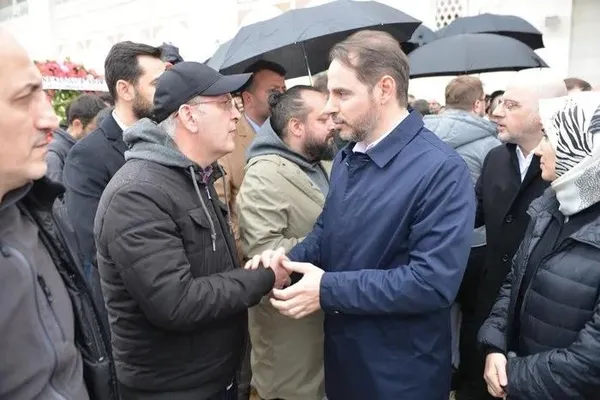 kalyoncu-ailesinin-aci-gunu-fahri-cengiz-kalyoncu-son-yolculuguna-ugurlandi-1703161894618.jpeg Kalyoncu ailesinin acı günü! Fahri Cengiz Kalyoncu son yolculuğuna uğurlandı - 3