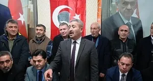 CHP’de yaprak dökümü!