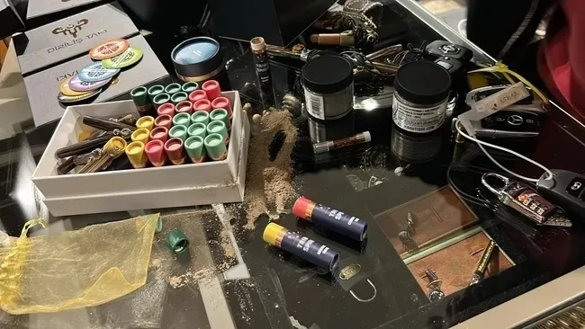 Firari Kasım Garipoğlu'nun evinden çıkanlar