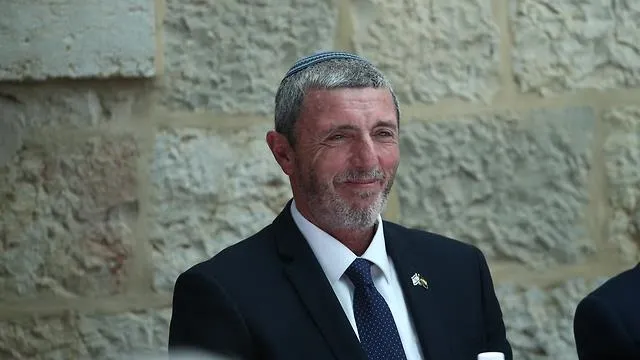 İsrailli Bakan Rafi Peretz'den küstah Batı Şeria isteği - 1