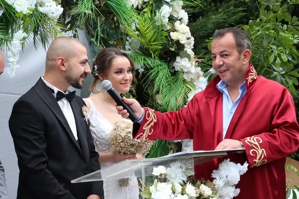 chpli-bolu-belediye-baskani-tanju-ozcan-irkci-soylemlerine-devam-ediyor-bizi-azinlik-durumuna-dusurmeyin-1632915610651.jpg CHP'li Bolu Belediye Başkanı Tanju Özcan ırkçı söylemlerine devam ediyor: Bizi azınlık durumuna düşürmeyin - 1