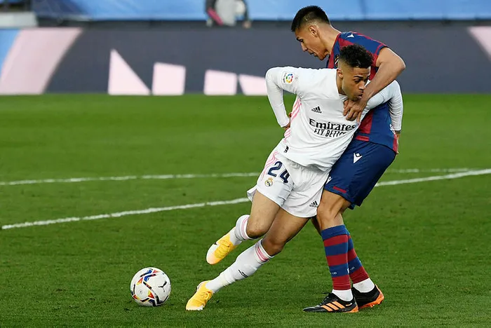Son dakika: Real Madrid evinde Levante'ye yenildi | MAÇ SONUCU: 2-1 - 6