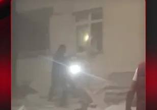 İSTANBUL'DA 7 KATLI BİNA KISMEN ÇÖKTÜ