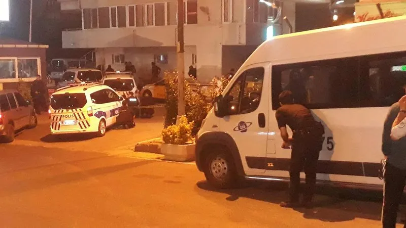 Uskudar Da Polis Ekiplerine Ates Acildi
