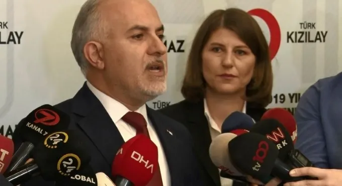 Kızılay Başkanı açıkladı: 200 bin insan Türkiye'ye yakın sınır bölgelerine sığınmak durumunda kaldı - 1