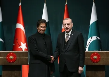 Pakistan Başbakanı İmran Han'dan 29 Ekim mesajı