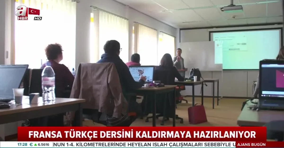 Fransa Türkçe derslerini kaldırıyor!