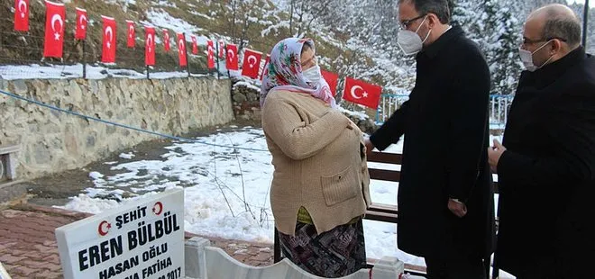 Gençlik ve Spor Bakanı Kasapoğlu şehit Eren Bülbül’ün kabrini ziyaret etti