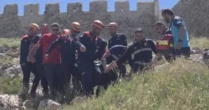 Van Kalesi’nde mahsur kalan vatandaş kurtarıldı