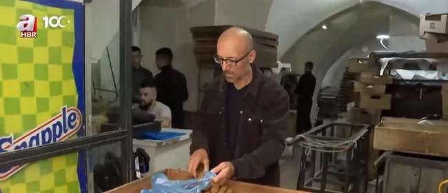 Direnişin sembolü 2 esnaf! Yahudiler dükkanlarını almak istiyor