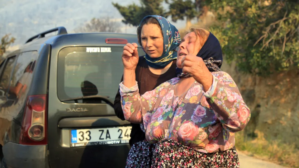 Mersin'de yürek yakan anlar! Hamide Bağ evini görünce gözyaşlarını tutamadı