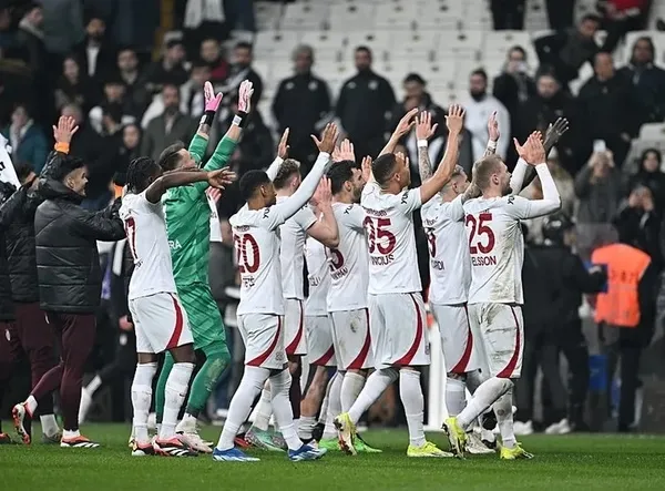 1709501085704.jpeg Beşiktaş - Galatasaray derbisinin ardından Arda Güler krizi! Dikkat çeken beğeni: İstanbul sarı kırmızı... - 1