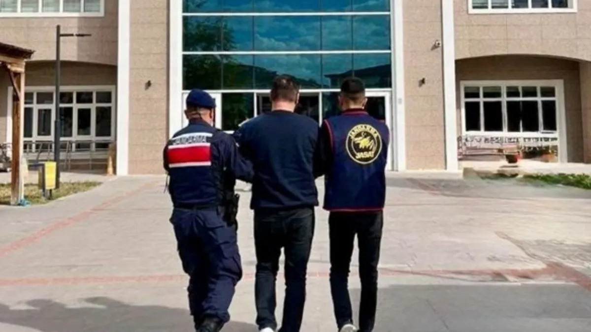 Burdur merkezli 3 ildeki kasa hırsızlığı operasyonunda yakalanan 2 zanlı tutuklandı