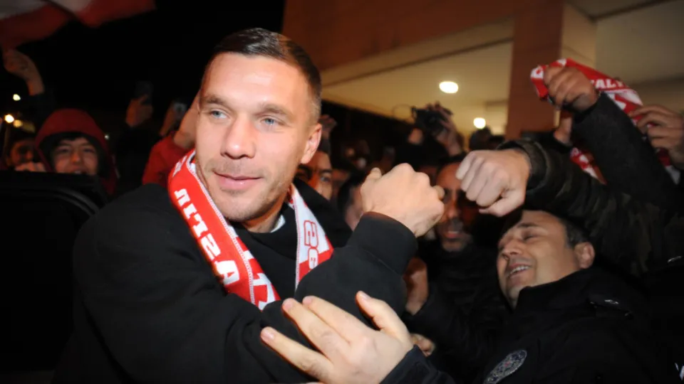 Lukas Podolski Antalyaspor'da! Tarihi görüntüler...