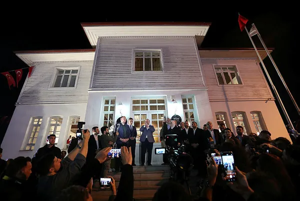 Bakan Varank Yalova’dan seslendi: Başkan Erdoğan’ı kaptan köşküne oturtacağız!