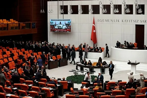 sansur-degil-guvence-getiriyor-dezenformasyonla-mucadele-yasasinda-8-onemli-ana-baslik-1665048278659.jpg Dezenformasyonla Mücadele Yasası’nda 8 önemli ana başlık! 30 ülkede dezenformasyon yasası yürürlükte - 2