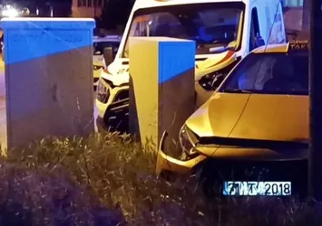 Kırıkkale'de ambulans ile taksinin çarpışması sonucu 4 kişi yaralandı