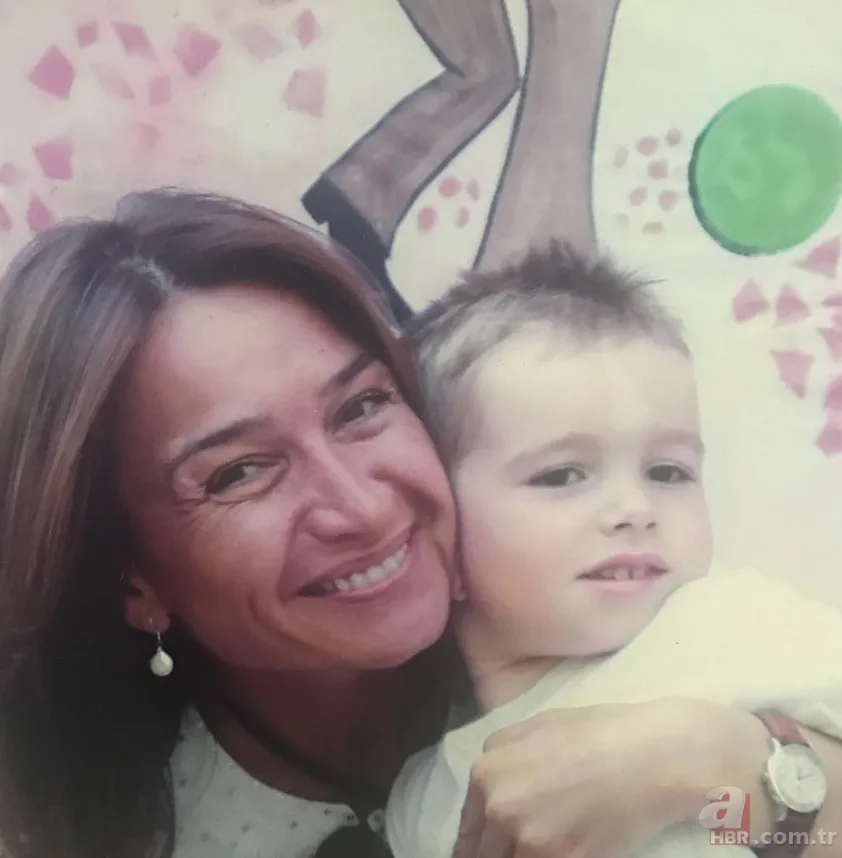 Usta oyuncu Demet Akbağ'ın gözlerden uzak büyüttüğü oğlu koca delikanlı oldu 3