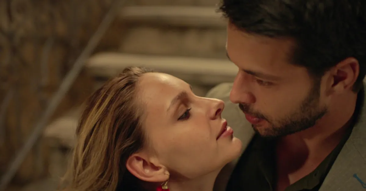 Maria ile Mustafa'nın 1. bölüm fragmanı yayınlandı! Maria ile Mustafa 1. bölüm fragmanı izle!