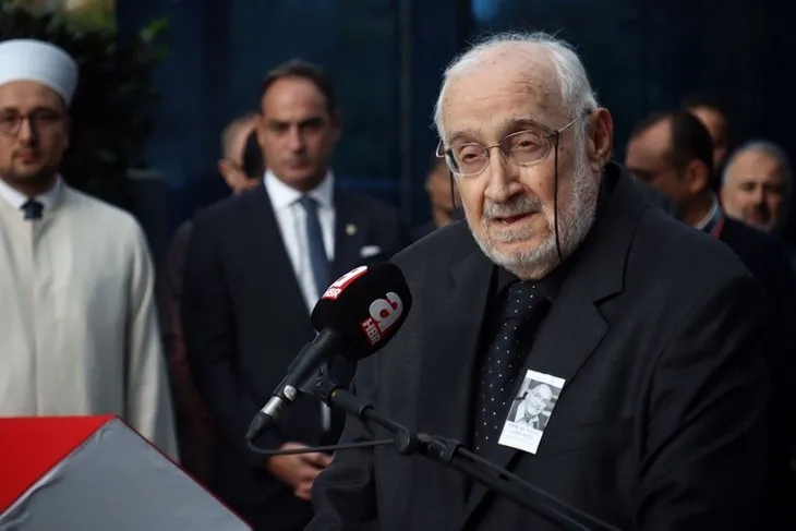 Hıncal Uluç 83 yaşında hayatını kaybetti! Turkuvaz Medya önünde tören düzenlendi! Ağabeyinden duygulandıran sözler