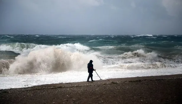 Antalya’da yarın okullar tatil mi? 12 Ocak Perşembe Antalya’da okullar tatil olacak mı? Antalya Valiliği açıklamalar...