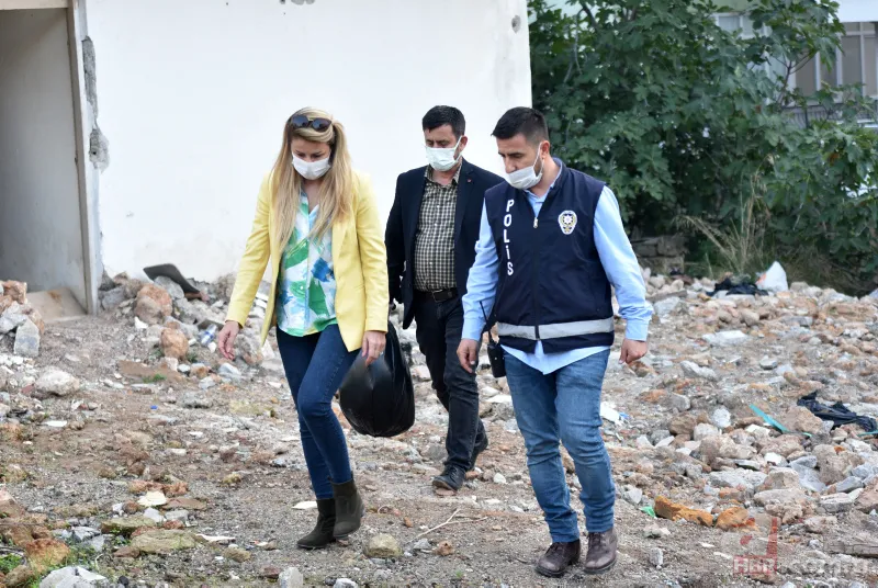 Antalya'da vahşet! Ağaca asılı halde bulundular 6