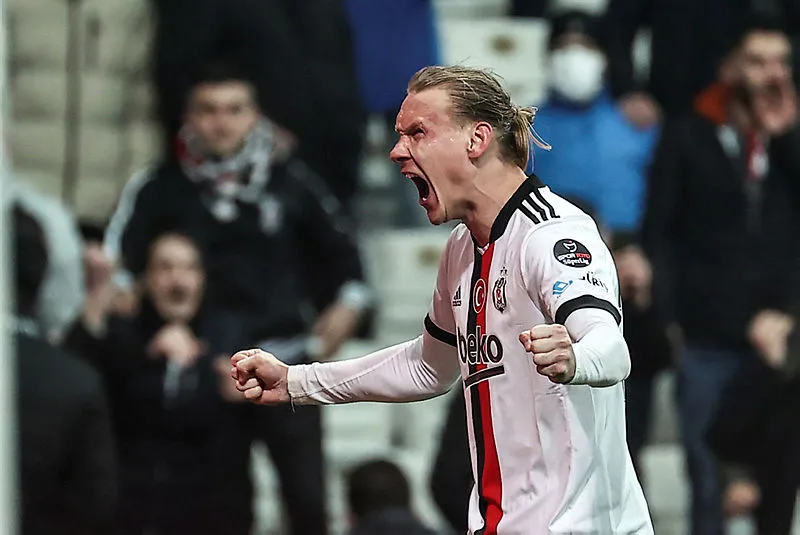 Beşiktaş’ta Vida’ya sürpriz talip!