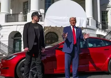 ABD Başkanı Trump'tan 'Tesla saldırıları' uyarısı