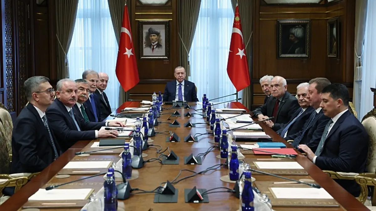 Yüksek İstişare Kurulu Toplantısı'nda Kıbrıs Türkü vurgusu: Asla yalnız bırakmayacağız