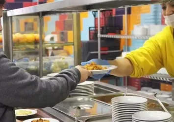Okullarda ücretsiz yemek projesinde yeni gelişme! Kapsam genişliyor