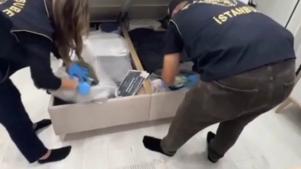 Güzellik merkezlerinde milyonluk vurgun! Sahte senetlerle kadınlara icra şoku yaşattılar - 1