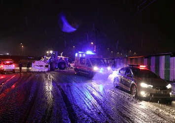 Adana'nın Pozantı ilçesinde çığ düştü