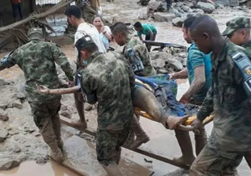 Kolombiya'da toprak kayması: En az 92 kişi öldü