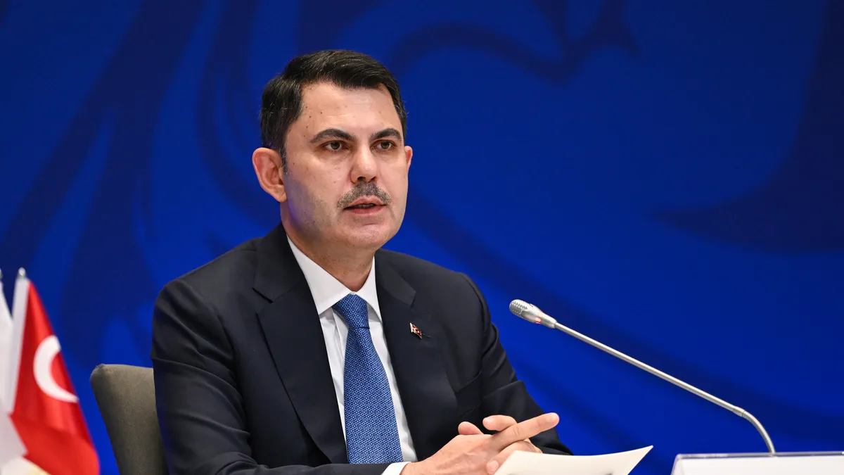 Bakan Murat Kurum COP31 D-8 Bakanlar toplantısında konuştu: "Ortak iradeyi somut iş birliği mekanizmalarına dönüştürmeyi hedefliyoruz"