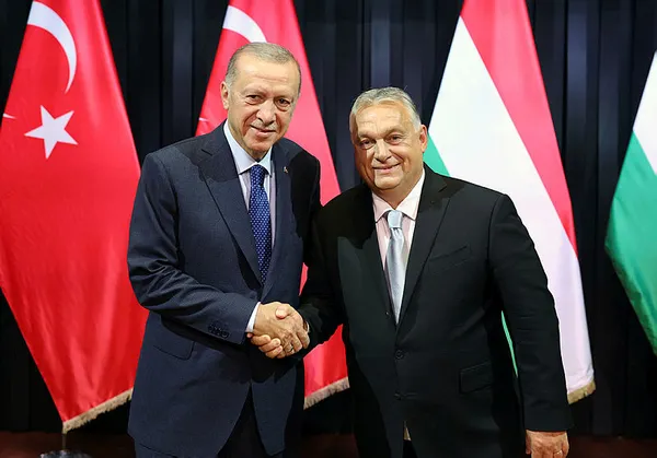 baskan-erdogandan-bas-donduren-diplomasi-trafigi-once-macaristan-ardindan-hindistan-ve-abd-putin-de-sirada-1692540242074.jpg Başkan Erdoğan Macaristan Başbakanı Viktor Orban ile görüştü! İşte ele alınan konular... - 8