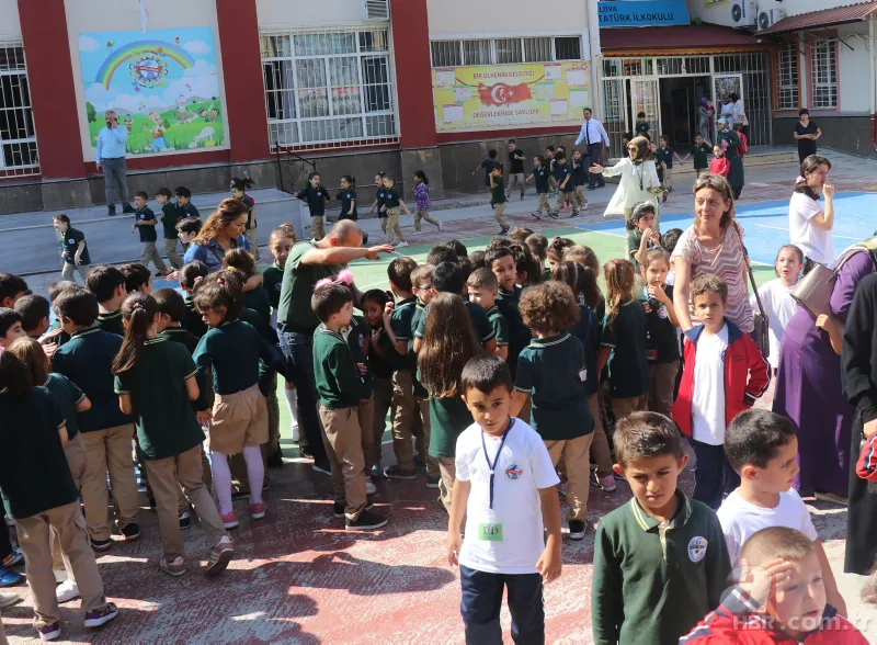 İstanbul'da deprem paniği! Vatandaş sokağa döküldü 7