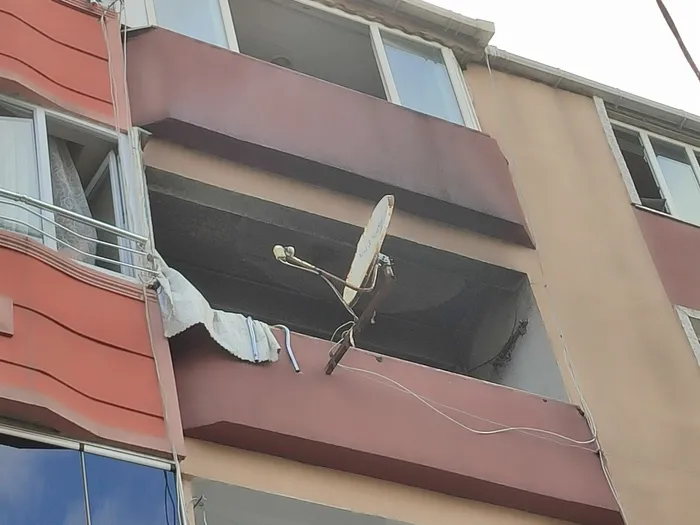 bagcilarda-korkutan-yangin-cocuklari-birakip-pazara-gitti-evde-yangin-cikti-1714232692044.jpg Bağcılar’da korkutan yangın! Çocukları bırakıp pazara gitti evde yangın çıktı - 2