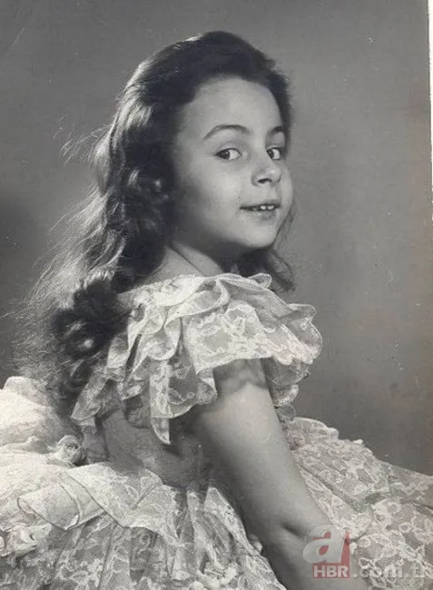 Yeşilçam'ın 'Ayşecik'i yıllara meydan okuyor! Zeynep Değirmencioğlu'nu bir de şimdi görün 6