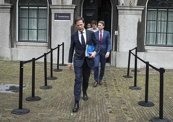 Hollanda'da koalisyon görüşmeleri tıkandı