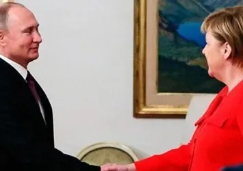 Kritik gelişme! Merkel Putin'i ikna etti