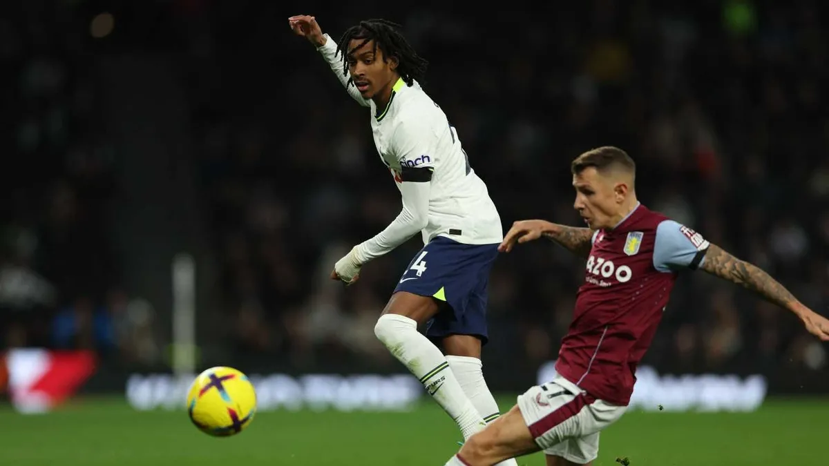 Galatasaray'da sol beke sürpriz isim! Premier Lig'in yıldızı geliyor! Aslan'dan ilk teklif...