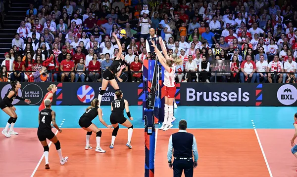 filenin-sultanlari-yari-finalde-turkiye-3-0-polonya-mac-sonucu-1693413945569.jpg Filenin Sultanları yarı finalde! Türkiye 3-0 Polonya (MAÇ SONUCU) - 1