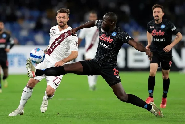 juventus-evinde-romayi-devirdi-siyah-beyazlilar-yedinci-siraya-yukseldi-1634507483197.jpg Juventus evinde Roma'yı devirdi: Siyah beyazlılar yedinci sıraya yükseldi - 3