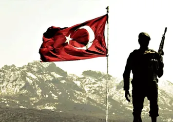 Mehmetçik ezdi geçti