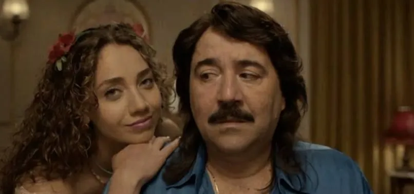 Özge Özacar kimdir? Nereli, kaç yaşında? Bursa Bülbülü Azra şarkılarda kendi sesini mi kullandı? İşte oynadığı dizler ve hayatı