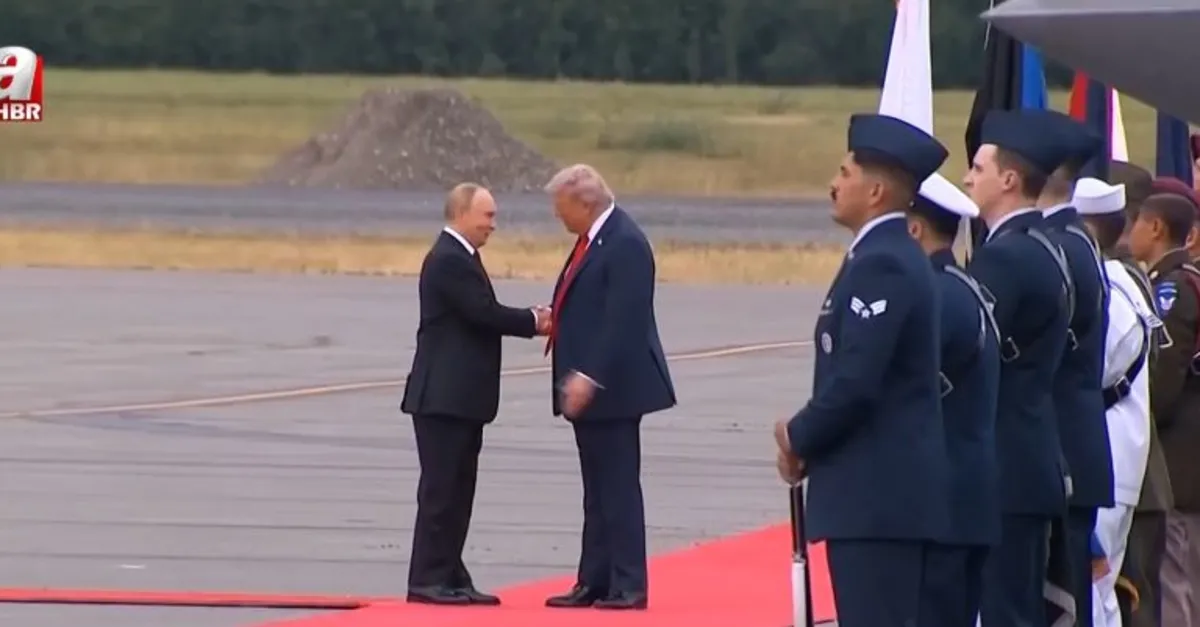 Trump-Putin zirvesi erteleniyor mu?