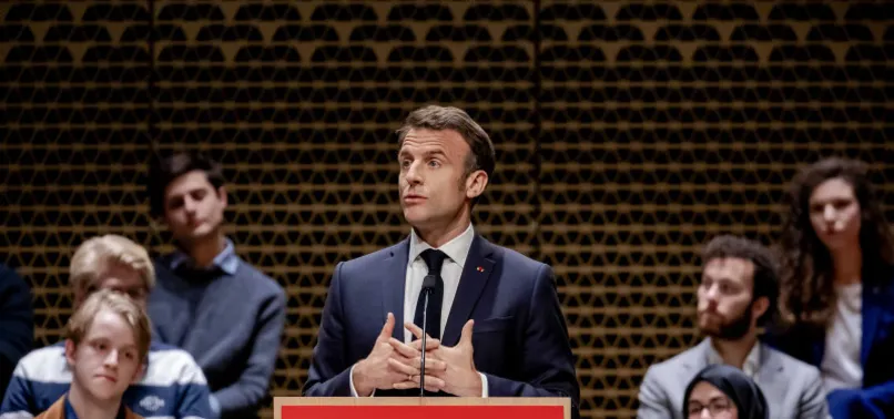 Okların hedefinde Macron var! Hollanda'da peş peşe protestolar