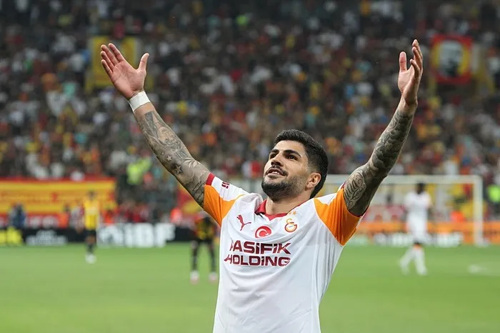 canli-eksik-aslan-zorlu-deplasmanda-kayserispor-galatasaray-1756066440103.jpeg Fotoğraf (İHA)