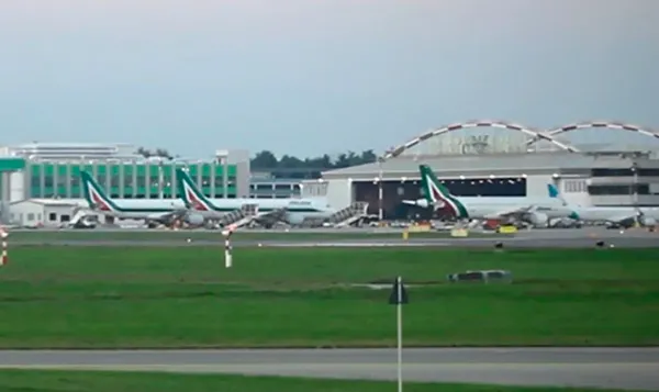 Ekonomik kriz İtalya'yı da vurdu! Alitalia son uçuşunu yaptı - 7